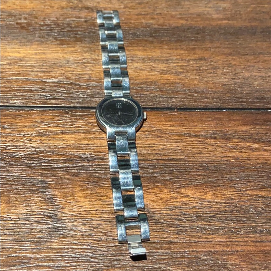 Esq Watch
